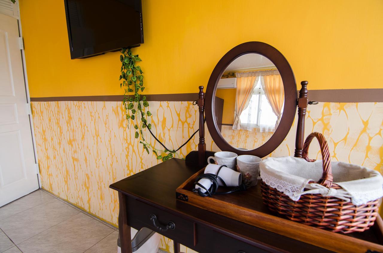 Yilan Tinto B&B מראה חיצוני תמונה